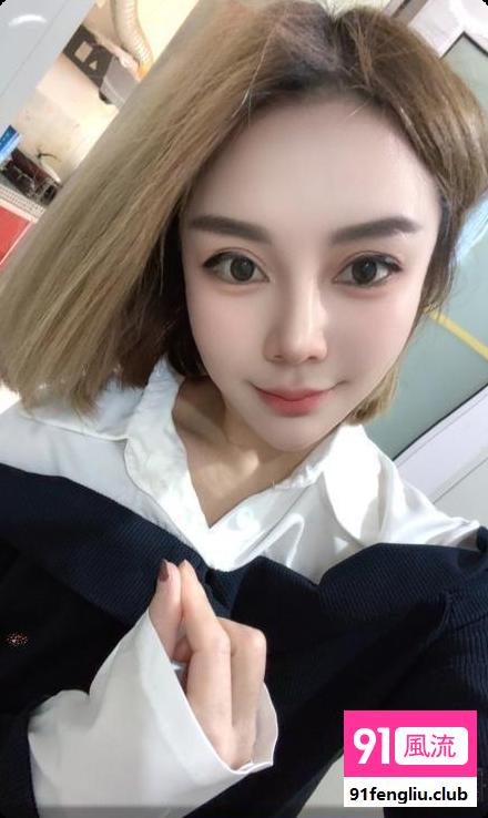 皮肤白奶子大颜值妹妹